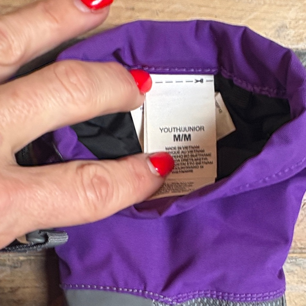 The North Face Purple Gray Winter Gloves - HyVent Montana - Picture 3 of 4
